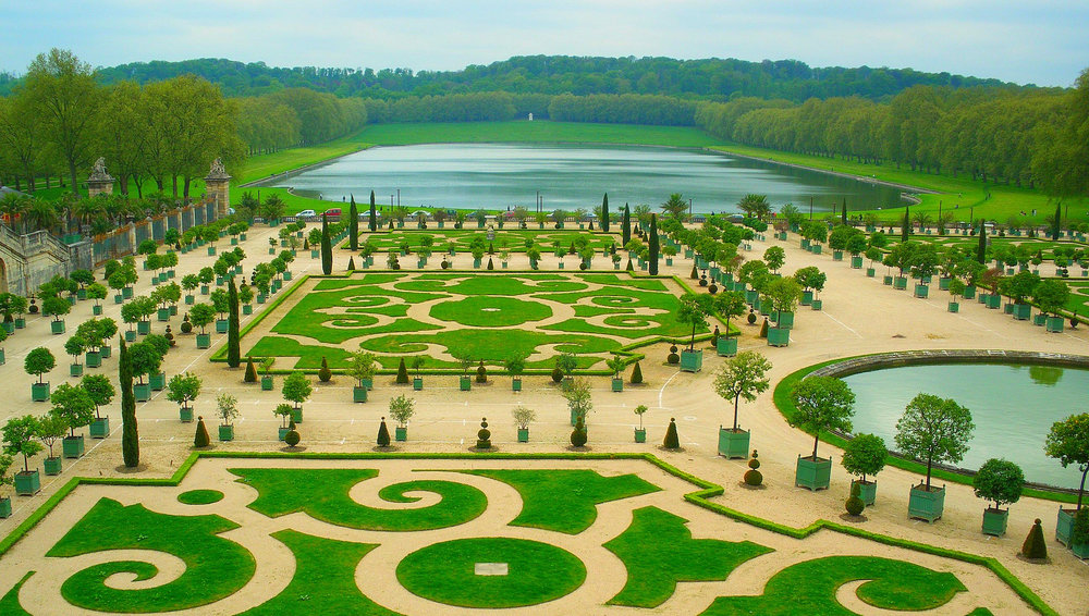  Versailles. 